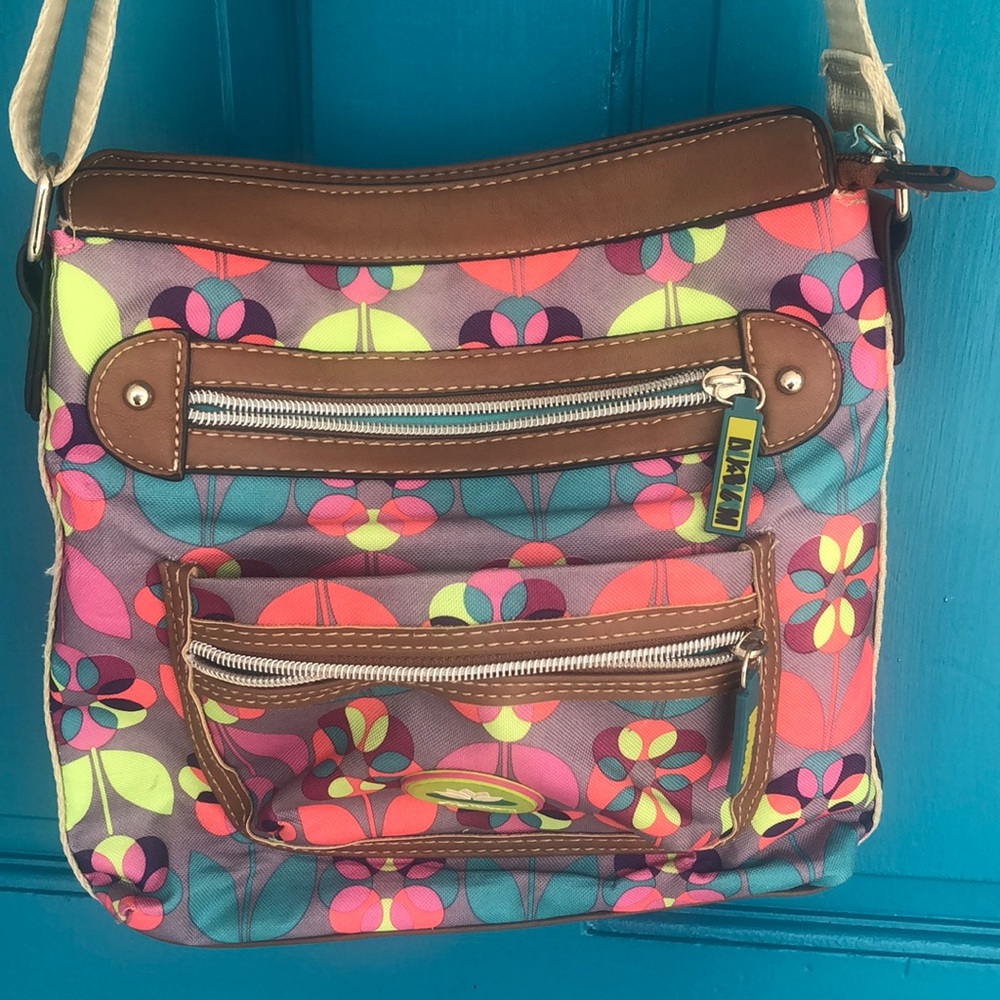 Gently used Lily Bloom pocketbook